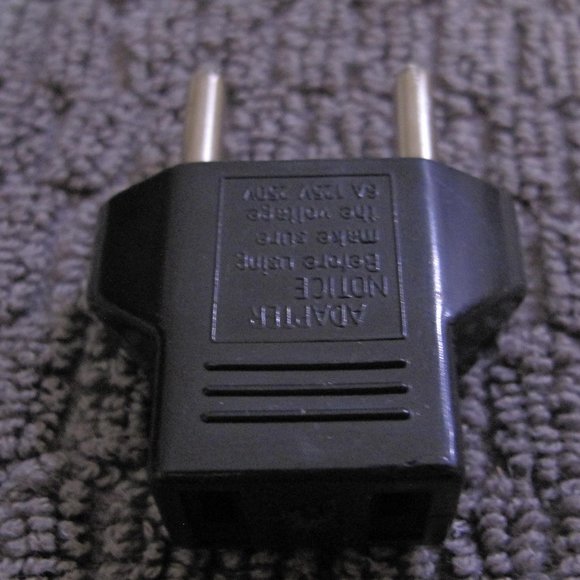 Kensington International Travel Adapter power adapter - BS 1363, NEMA 1-15, Eur - Picture 4 of 16